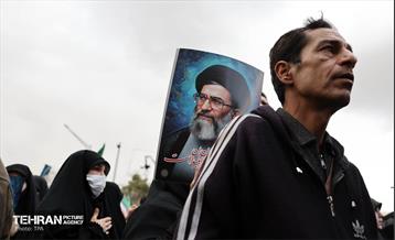 تشییع پیکر ۱۰۰ شهید مردمی و مدافع امنیت در تهران - 1 32