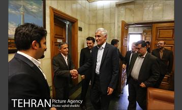 اولین جلسه محمد علی افشانی در دفتر شهردار تهران 2
