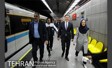 بازدید شهردار بلگراد از مترو خط یک 16