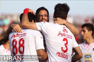 دیدار تیم‌های فوتبال پرسپولیس - سپیدرود رشت 16