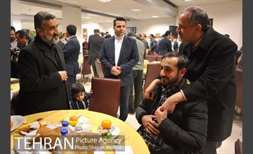 تجلیل از خانواده شهدای آتش‌نشان حادثه پلاسکو با حضور شهردار تهران 14