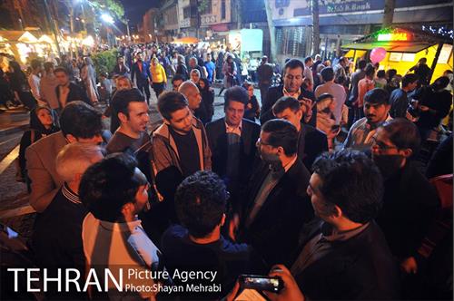 سرپرست شهرداری تهران و رئیس مرکز ارتباطات و امور بین الملل شهرداری تهران در بازدید از فعالیت‌های شبانه شهرداری و زندگی شبانه مردم تهران 11