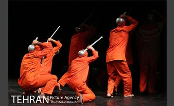 نمایش حکومت نظامی‎ 13