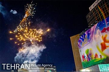 نور افشانی میدان ولیعصر(عج) به مناسبت نیمه شعبان 1