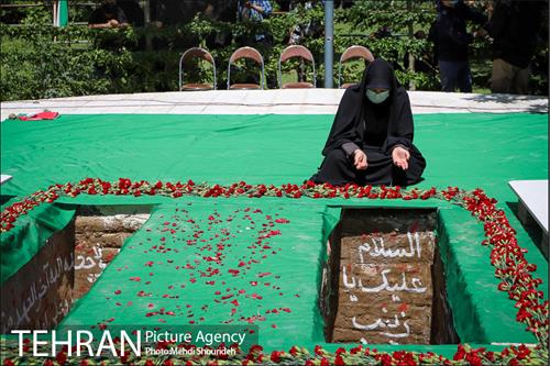 مراسم تشییع و خاکسپاری دو شهید گمنام دفاع مقدس در بوستان اندیشه 16