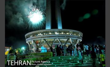 نورافشانی برج میلاد درشب عید سعید غدیر 12