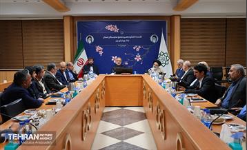 نشست اعضای مجمع نمایندگان استان با شهردار تهران 32