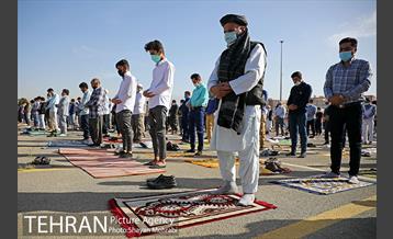 اقامه نماز عید فطر افغانستانی های اهل تسنن مقیم تهران 32