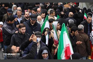 چهل‌و‌‌هفتمین جشن پیروزی انقلاب اسلامی 39