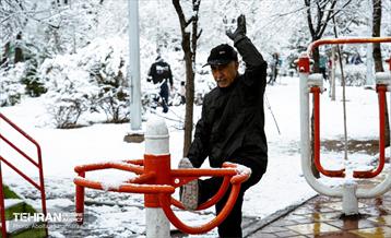 روز برفی در منطقه 8 37