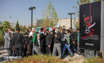 مراسم تشییع و خاکسپاری دوشهید گمنام دفاع مقدس در دریاچه چیتگر 28