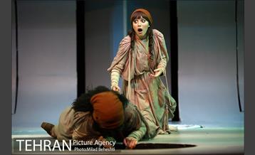 نمایش رویای یک شب نیمه تابستان‎ 25