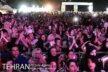 کنسرت مهدی جهانی در بوستان نهج البلاغه 4