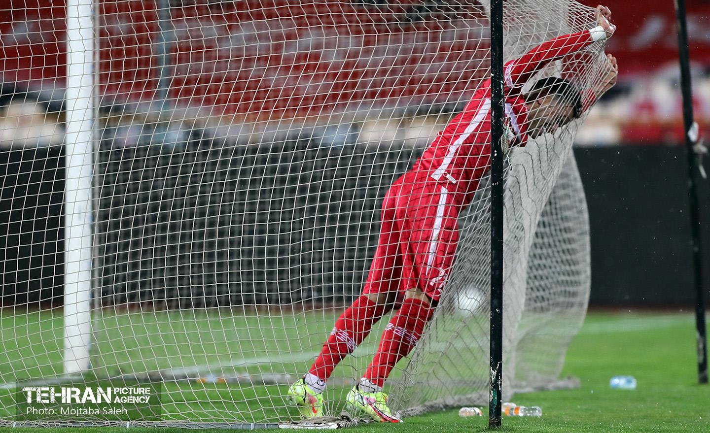 صعود پرسپولیس به یک هشتم نهایی جام حذفی  24