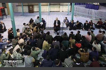 نشست صمیمانه شهردار تهران با دانش آموزان بسیجی سراسر کشور 18