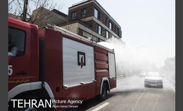 عملیات گندزدایی زدایی و ضدعفونی معابر اصلی و فرعی خیابان ولیعصر‎(عج) 31