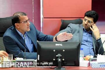 جلسه شورای معاونان با حضور شهردار تهران 38
