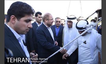 بازدید شهردار تهران از بازارچه مردم خرمشهر در کنار باغ موزه دفاع مقدس 2