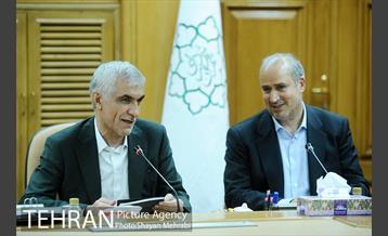 دیدار اعضای فدراسیون فوتبال با شهردار تهران 3