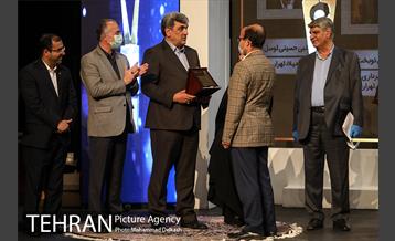 اولین همایش مدیران برتر شهر ارتباطی تهران_2 33