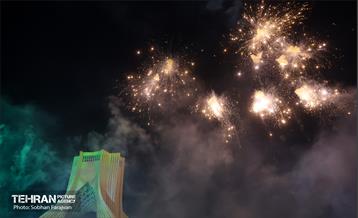 نورافشانی جشن پیروزی انقلاب اسلامی در میدان آزادی 9