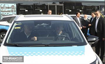 مراسم رونمایی از نخستین بسته حمل و نقل عمومی برقی تهران 62