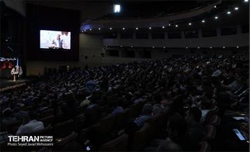 آیین تقدیر از خدمتگزاران بهشت 37