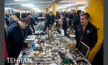 جمعه بازار پارکینگ پروانه 24