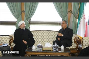 دیدار آیت‌الله اراکی با شهردار تهران