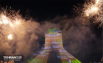 نورافشانی جشن پیروزی انقلاب اسلامی در میدان آزادی 28