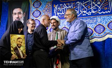 حضور شهردار تهران در تجمع شبانه میدان سما