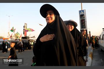 زائران حسینی؛ عمود سلام 18