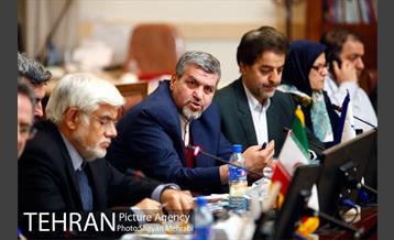 نخستین جلسه مجمع ٥١ نفره امید با حضور شهردار و استاندار تهران 35