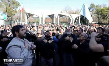 اجتماع مردم تهران در پی شهادت رهبر انقلاب - 2 9