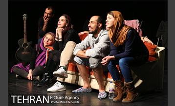 نمایش کاناپه‎ 11