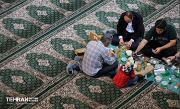 ضیافت افطاری در حرم عبدالعظیم حسنی(ع) 5