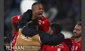 دیدار استقلال تهران و تراکتورسازی در لیگ برتر فوتبال 22