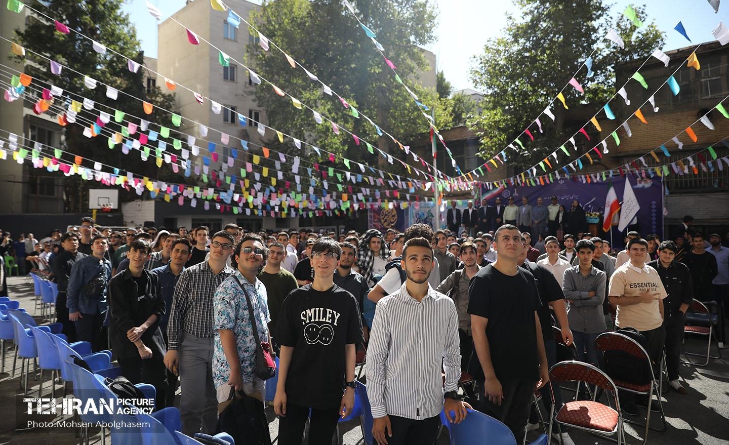 آغاز سال تحصیلی جدید در هنرستان فنی حرفه ای کمال الملک 7