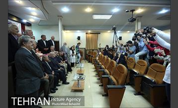 جشن تولد هنرمندان پیشکسوت متولد شهریور‎ 25