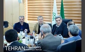 نشست شورای معاونان و مشاوران با حضور شهردار تهران 15