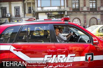 عملیات اطفا حریق در میدان حسن آباد 21