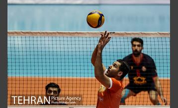 دیدار تیم های والیبال سایپا و خاتم یزد 4