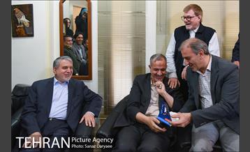 چهارمین دوره کتابگردی با حضور احمد مسجدجامعی‎ 30