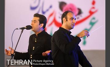 اجرای خیابانی محمد معتمدی و ارکستر سازهای ملی ایران در بوستان آب و آتش 3