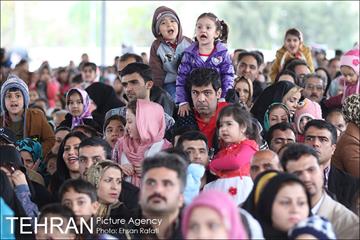 اجرای برنامه عموپورنگ در بوستان زندگی محله هرندی 2