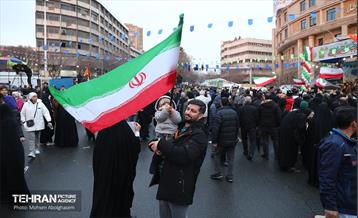 جشن نیمه‌شعبان در میدان ولی‌عصر (عج) - 3 15