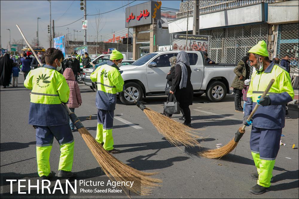 خدمات شهرداری تهران در پایان راهپیمایی ۲۲ بهمن-2 10