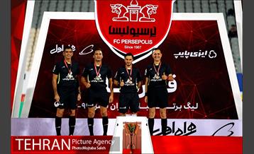قهرمانی تیم فوتبال پرسپولیس در رقابت‌های لیگ برتر فوتبال 4