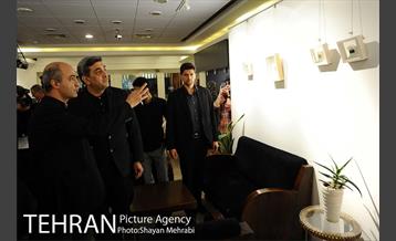 بازدید شهردار تهران از نمایشگاه نقاشی و چیدمان کافه گرافی 6