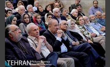 بزرگداشت هوشنگ مرادی کرمانی در تولد ماه 33